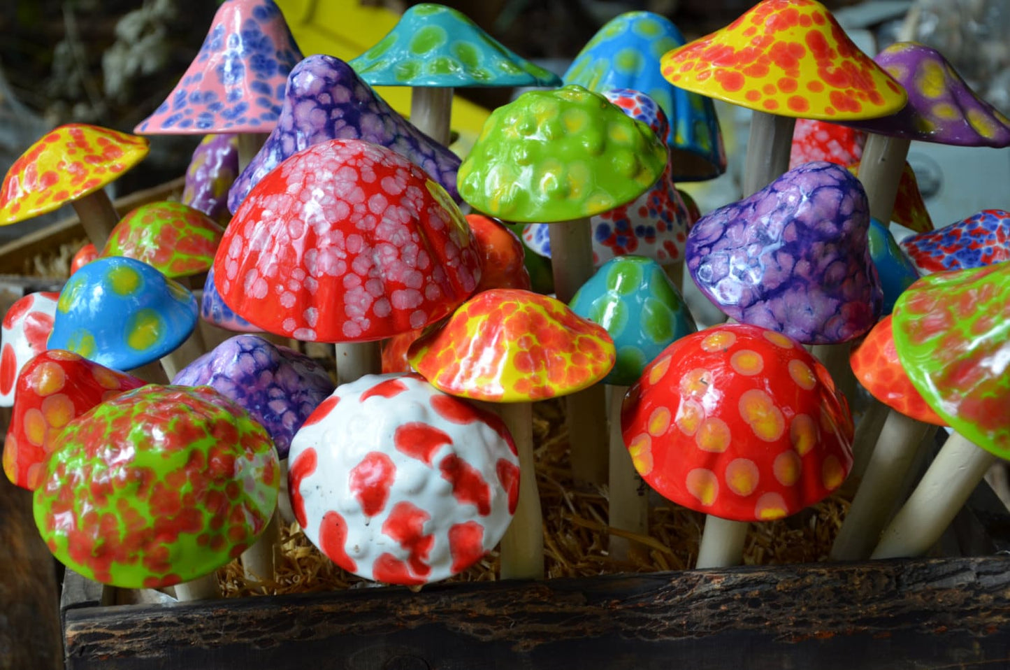 Shroomyz Ceramic Mushroom – Cherry Pop Rock