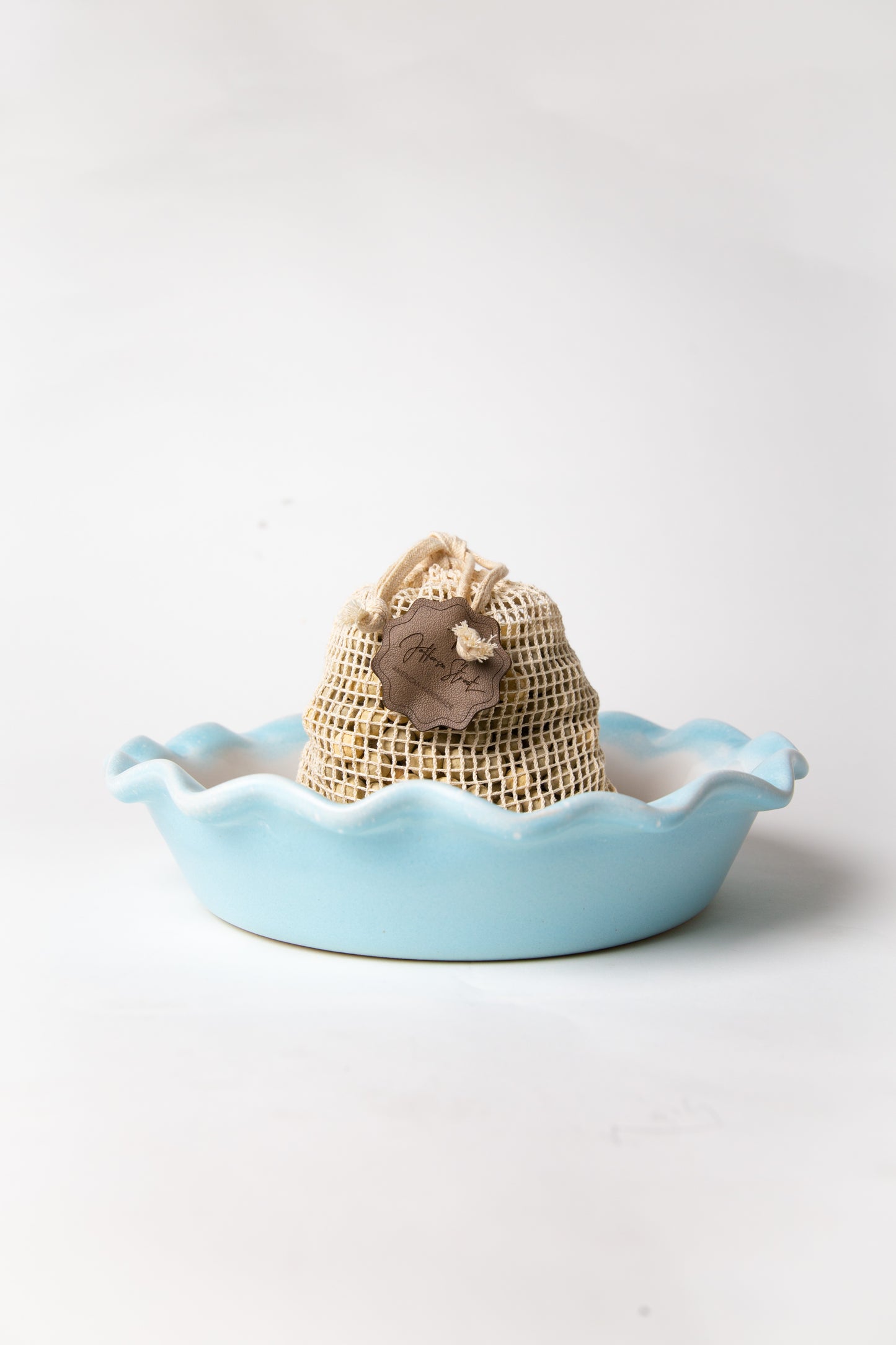 Deep Fluted Pie Dish & Pie Weights Set