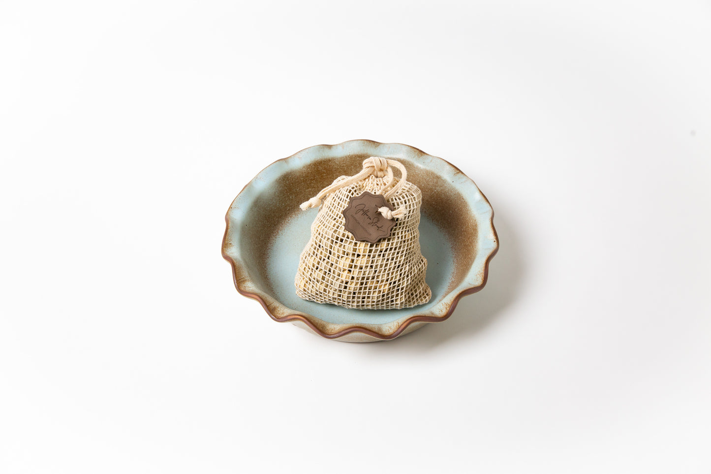 Deep Fluted Pie Dish & Pie Weights Set