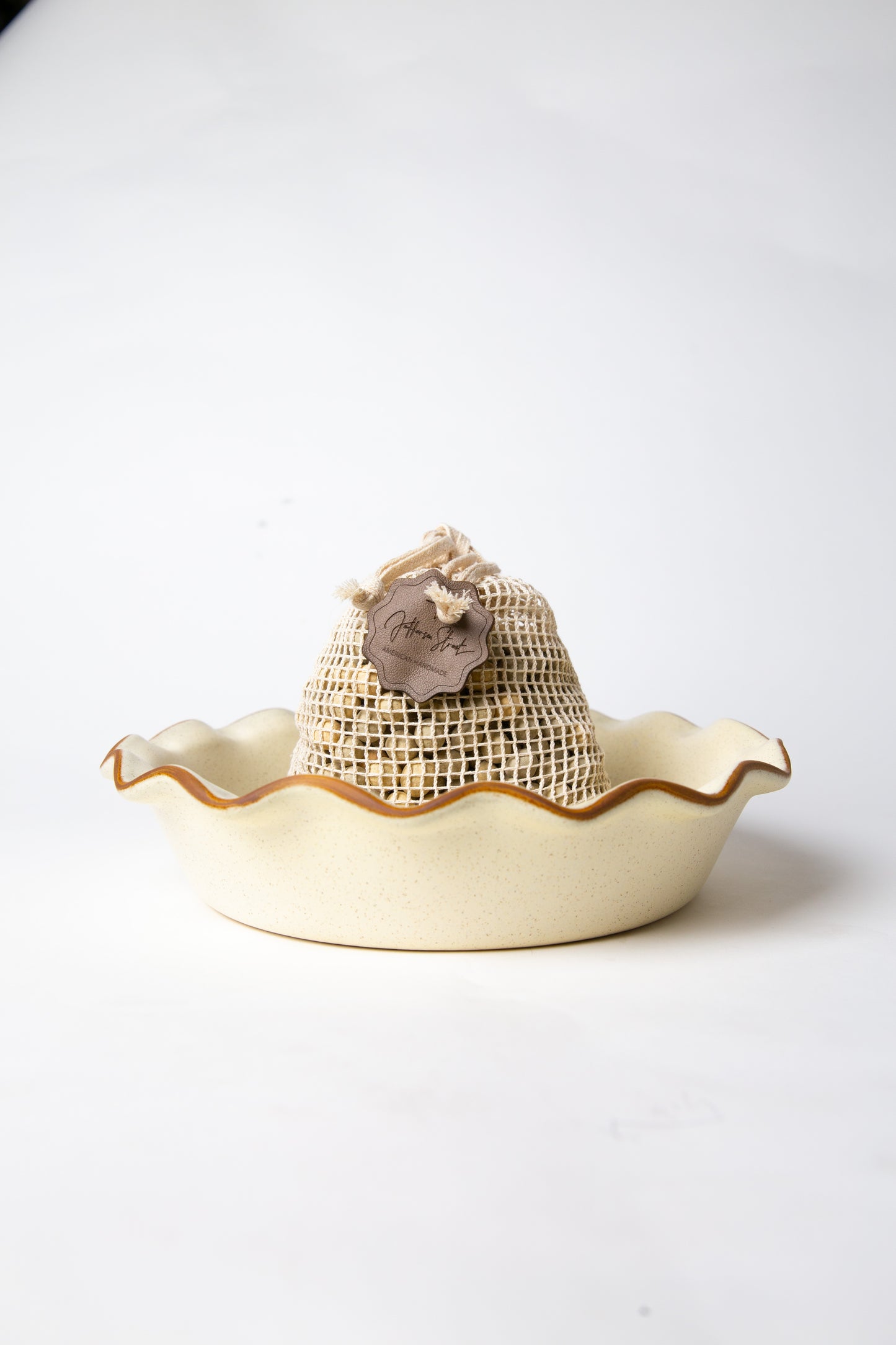 Deep Fluted Pie Dish & Pie Weights Set