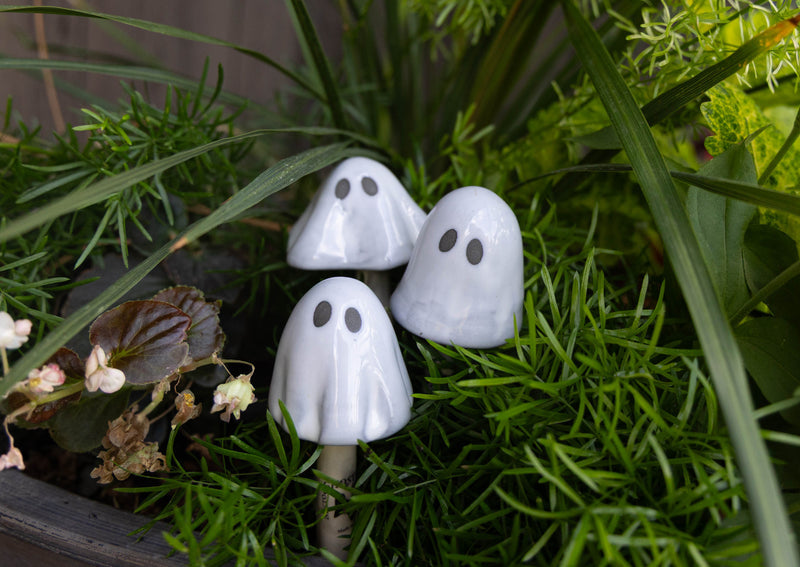 Ghostyz Micro Halloween Garden Stakes