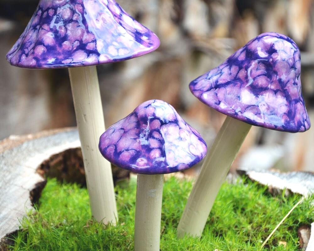 Shroomyz Ceramic Mushroom – Grape Goodness