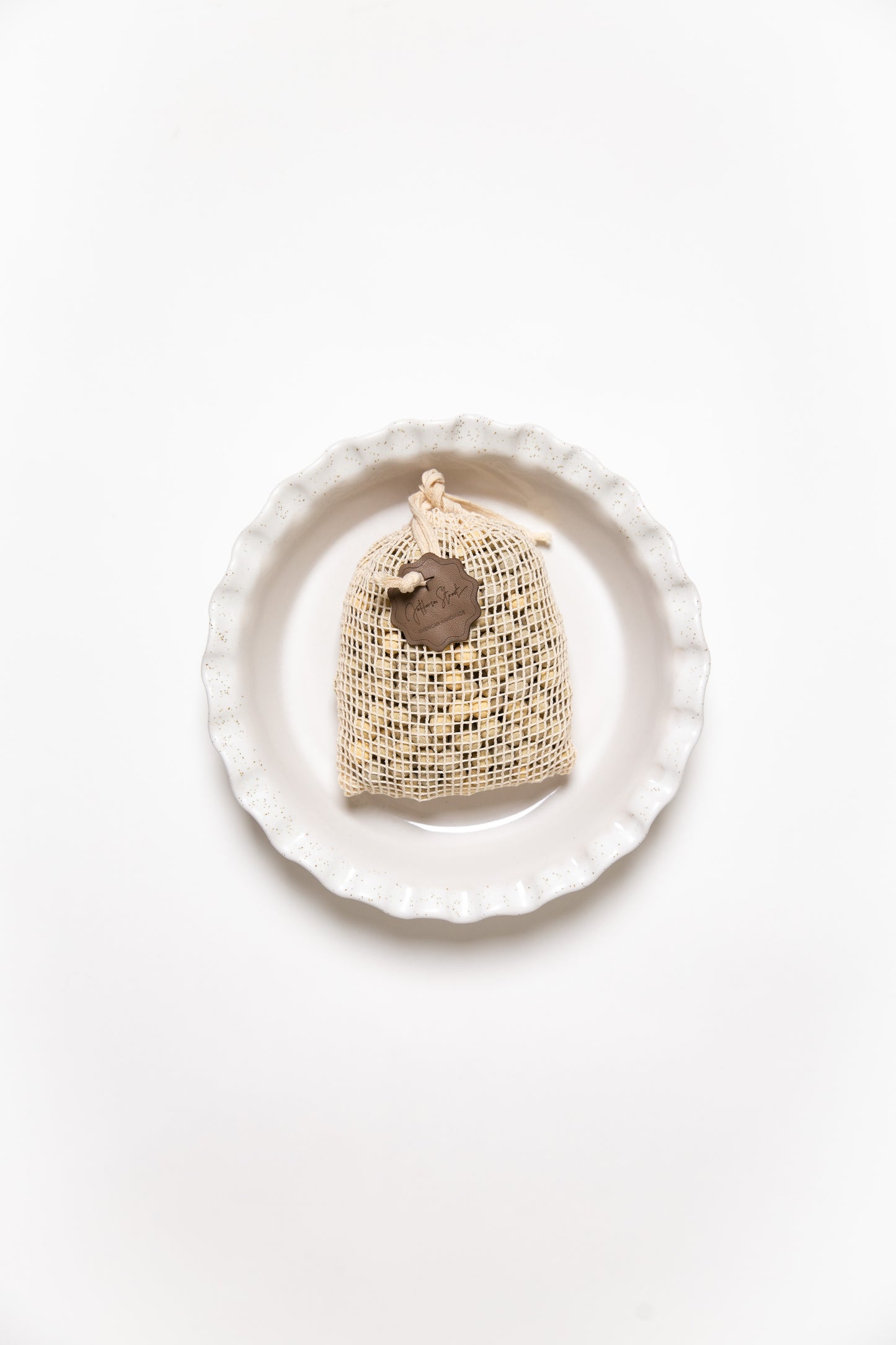 Deep Fluted Pie Dish & Pie Weights Set