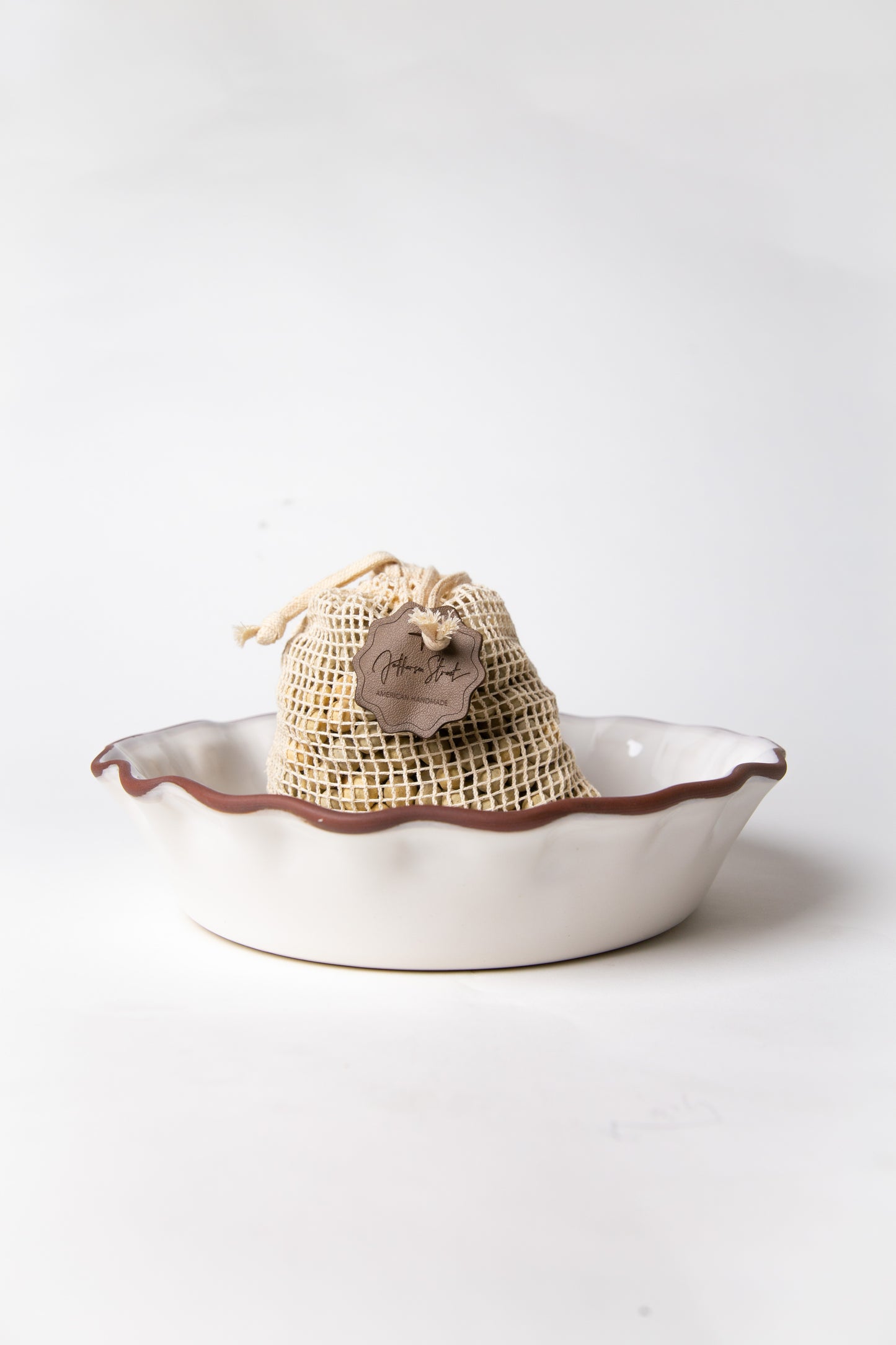 Deep Fluted Pie Dish & Pie Weights Set