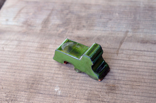 Ceramic Pot Feet Midnight Moss